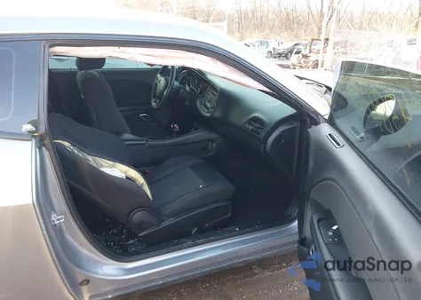 2016 Dodge Challenger Sxt z USA, uszkodzony, nr VIN 2C3CDZAG9GH344678